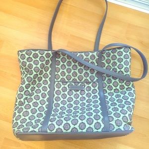 Vera Bradley Trimmed Vera tote